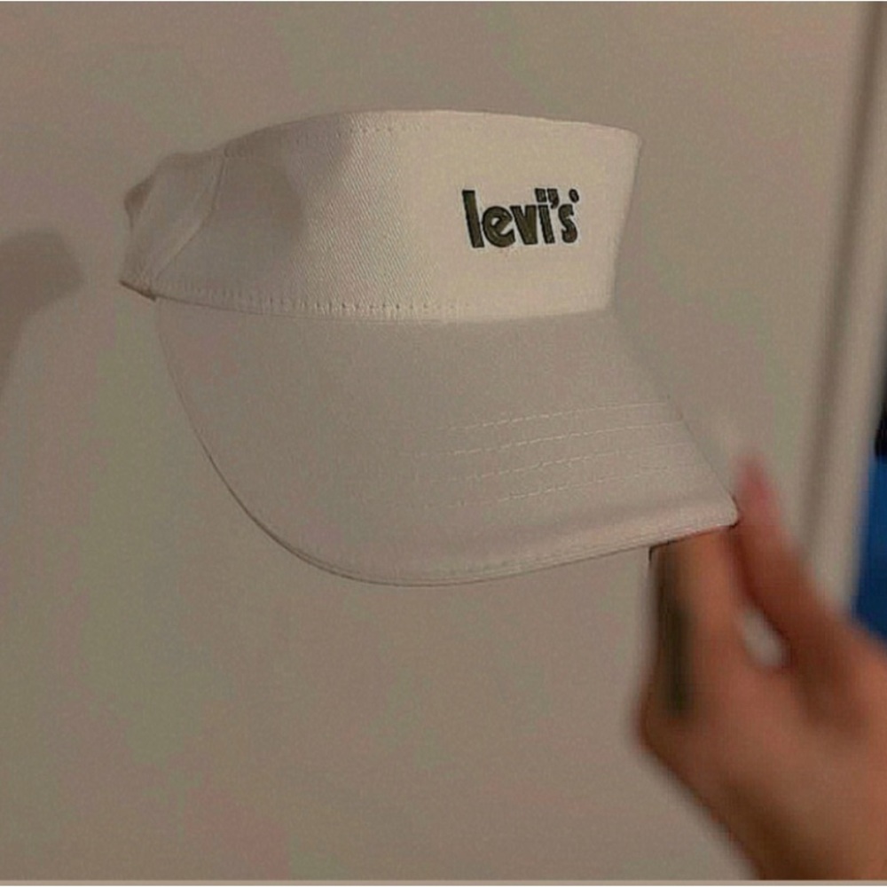 Levi tennis hat